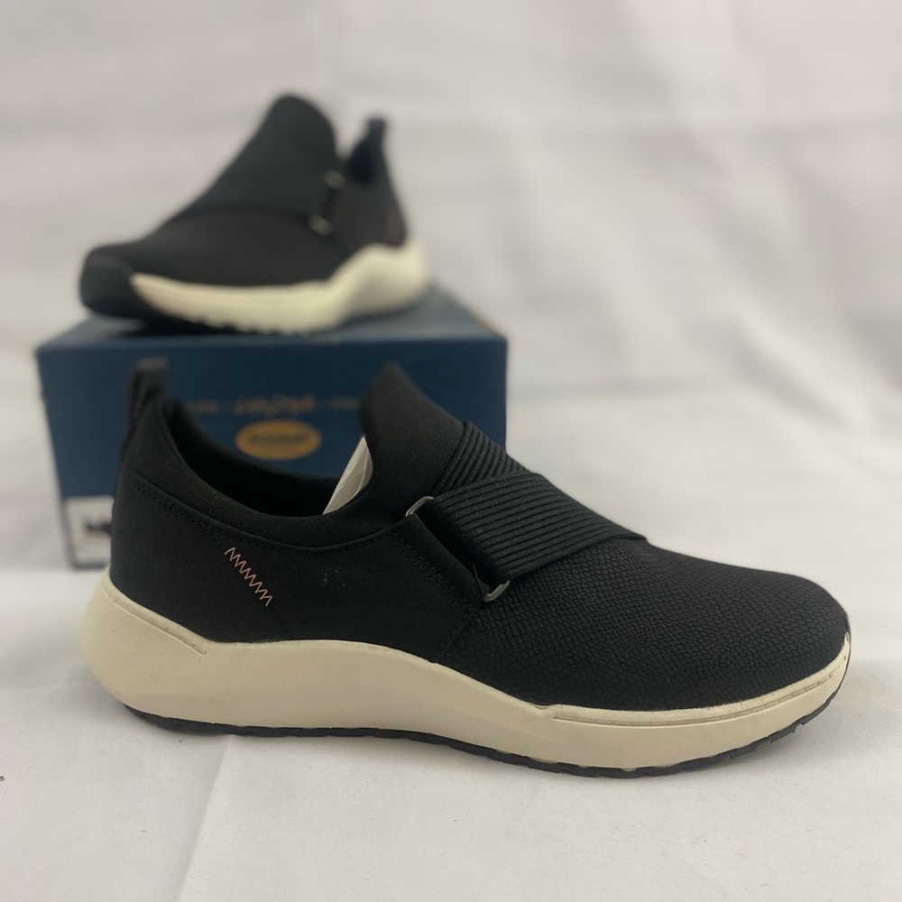 Dr Scholl’s Hold Out Black Reptile Slip On Sneaker size 7.5 NWOT